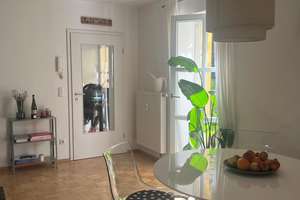 Möblierte 2-Zimmer Wohnung mit Garten zur Zwischenmiete – Fröhliche-Türken-Straße 14, 93047 Innenstadt, Regensburg – Vorschaubild 2