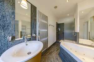 Property thumbnail 6