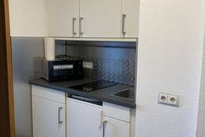 Urbanes Leben in Golzheim: Kompaktes vollmöbliertes 1-Zimmer-Apartment mit Balkon – Am Bonneshof 30, 40474 Golzheim, Düsseldorf – Vorschaubild 11