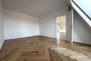 Provisionsfrei...SCHÖNE, SEHR HELLE DACHGESCHOSS-WHG. M. 2 x TERRASSEN WEITBLICK, LIFT-BARRIEREFREI – Die vollständige Adresse der Immobilie erhältst du vom Anbieter., 10405 Prenzlauer Berg, Berlin – Vorschaubild 14