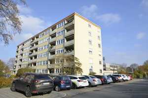 Helle 3-Zimmer-Wohnung mit Westbalkon und Einbauküche – Ruhiges Wohnen im 5. Obergeschoss – Nürnberg – Vorschaubild 1
