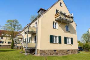 "Charmante 3-Zimmer-Wohnung mit Balkon in ruhiger Lage – Denkmalgeschütztes Objekt" – Kötzschenbroder Straße 162, 1139 Mickten, Dresden – Vorschaubild 2