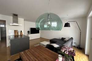 Zweitbezug, hochwertige 3-Zimmer mit Parkettboden und Süd-West Balkon  – Die vollständige Adresse der Immobilie erhältst du vom Anbieter., 90443 Steinbühl, Nürnberg – Vorschaubild 1