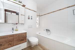 Viel Platz für die Familie - 5-Zimmer-Wohnung in Aubing – Die vollständige Adresse der Immobilie erhältst du vom Anbieter., 81245 Altaubing, München – Vorschaubild 9