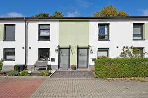 Modernes, neuwertiges Mittelreihenhaus in Hamburg-Harburg, zentral u. ruhig gelegen mit Stellplatz! – 21079 Harburg (Ortsteil), Hamburg – Vorschaubild 10