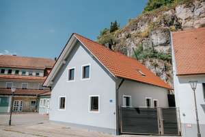 Eigenheim statt Miete, saniertes provisionsfreies Einfamilienhaus in Hohenfels! – Die vollständige Adresse der Immobilie erhältst du vom Anbieter., 92366 Hohenfels – Vorschaubild 2