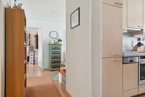 München Moosach: Gepflegte 3,5-Zimmer-Wohnung im 7.OG - Loggia mit Alpenblick! – Die vollständige Adresse der Immobilie erhältst du vom Anbieter., 80993 Alt-Moosach, München – Vorschaubild 9
