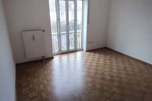 Zuhause mit zwei Zimmern in Ingolstadt – Cusanusstraße 43, 85049 Friedrichshofen-Hollerstauden, Ingolstadt – Vorschaubild 2