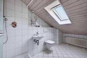 Einfamilienhaus mit großer Einliegerwohnung - Ideal für Familien oder das Büro im eigenen Haus – Die vollständige Adresse der Immobilie erhältst du vom Anbieter., 76227 Durlach, Karlsruhe – Vorschaubild 23