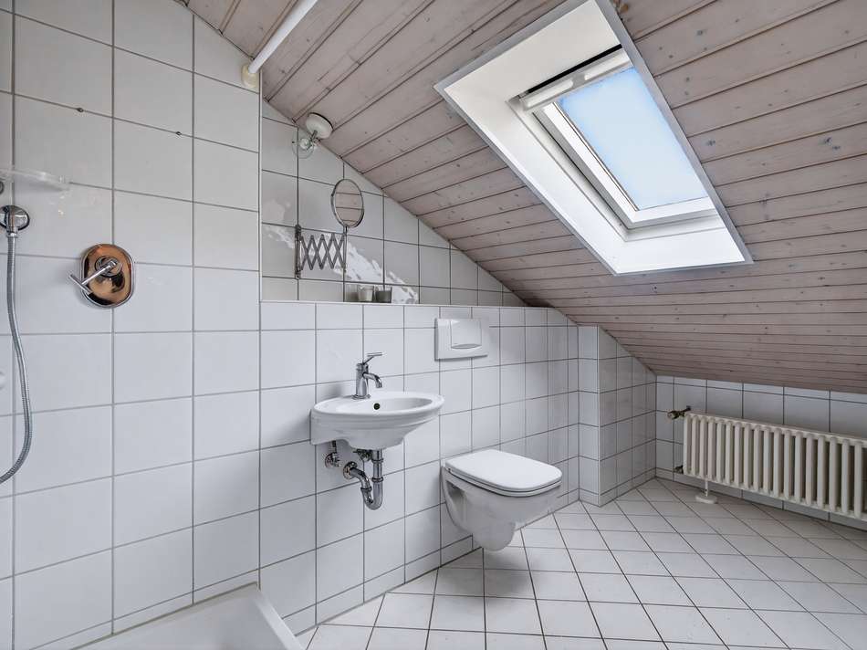 Bad Dachgeschoss