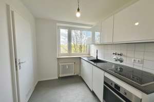 Helle 3-Zimmer-Wohnung mit Einbauküche und Balkon  – Plettstraße 71, 81735 Neuperlach, München – Vorschaubild 9