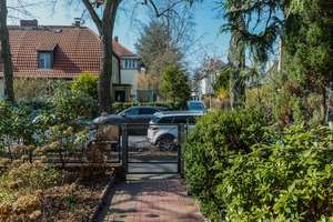 HOMESK - Großzügiges Wohnen mit Stil: Reihenmittelhaus, Wintergarten und Garten in Lichterfelde-West – Berner Straße 39 A, 12205 Lichterfelde, Berlin – Vorschaubild 61