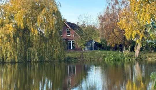Bild von RESERVIERT - Haus am See (Kolk) oder lieber mit Bootsanleger am Ems-Jade-Kanal?