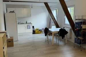 Helle, gut geschnittene Dachgeschosswohnung mit Potenzial – Jägerstraße 77, 47798 Stadtmitte, Krefeld – Vorschaubild 2