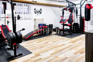 Stilvolles Wohnparadies – mit Indoor-Pool, Büro & viel Raum zum Entfalten! – Die vollständige Adresse der Immobilie erhältst du vom Anbieter., 90455 Kornburg, Worzeldorf, Nürnberg – Vorschaubild 17