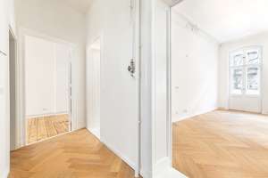 Prenzlauer Berg: Frisch sanierte 4-Zimmer Altbauwohnung, Süd-Balkon, Wohnküche, Stuck, ruhige Lage – Erich-Weinert-Straße 9, 10439 Prenzlauer Berg, Berlin – Vorschaubild 11