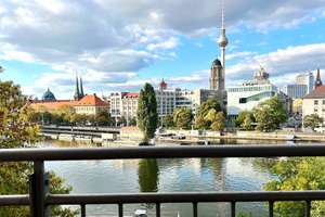 DIREKTE WASSERLAGE - 3 ZIMMER WE MIT BALKON IM MODERNISIERTEN ALTBAUKLASSIKER MIT BALKON + FAHRSTUHL – Die vollständige Adresse der Immobilie erhältst du vom Anbieter., 10179 Mitte (Ortsteil), Berlin – Vorschaubild 3