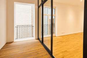 Modernes Loft in City-Lage | Hochwertiges Parkett | Loggia | Kamin, EBK und Aufzug – 4109 Zentrum, Leipzig – Vorschaubild 4