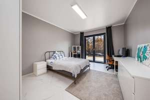 Provisionsfreie Exklusive Neubau-Villa in einzigartiger Naturlage mit Poolhaus – Die vollständige Adresse der Immobilie erhältst du vom Anbieter., 12355 Rudow, Berlin – Vorschaubild 23