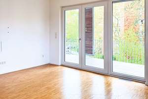 Helle moderne 4-Zimmer-Wohnung mit großem Balkon  und optionalem Tiefgaragenplatz in Köln-Bayenthal – Alteburgerstr. 302, 50968 Bayenthal, Köln – Vorschaubild 2