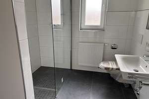 Frisch aufgestockt: Moderne Dachwohnung mit gehobener Ausstattung in Dortmund-Kirchderne – Goldschmiedingweg 11, 44329 Kirchderne, Dortmund – Vorschaubild 2
