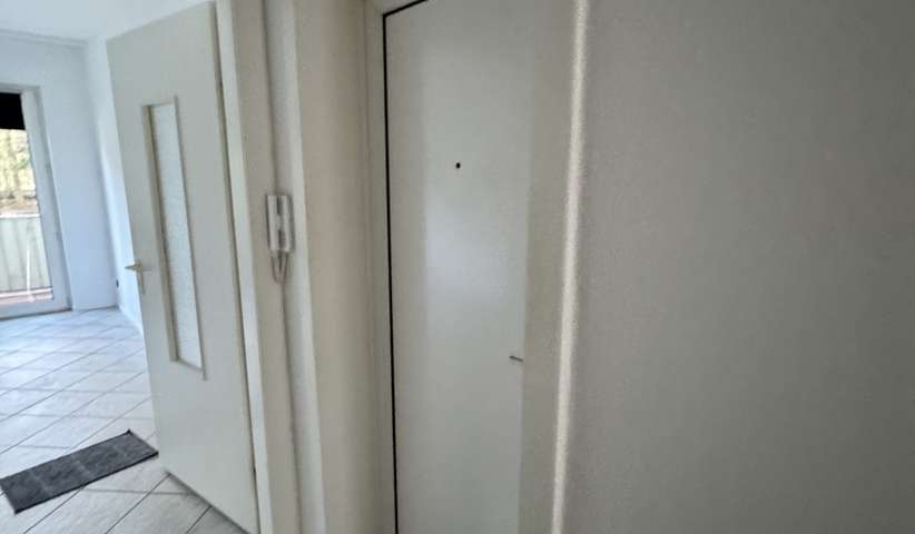 Schöne 2 Zimmer Wohnung mit Balkon - Foto 5