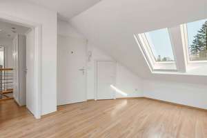 5-Zimmer-Penthouse-Maisonette direkt am Tegeler Forst mit zwei Dachterrassen, Küche & Stellplätze – Die vollständige Adresse der Immobilie erhältst du vom Anbieter., 13465 Frohnau, Berlin – Vorschaubild 17