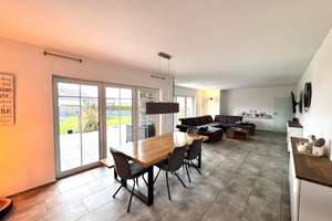 Luxuriöses Einfamilienhaus mit 200 m² Wohnfläche | KfW-55 | 1.100 m² Grundstück | Baujahr 2020 – Die vollständige Adresse der Immobilie erhältst du vom Anbieter., 53547 Hümmerich – Vorschaubild 4