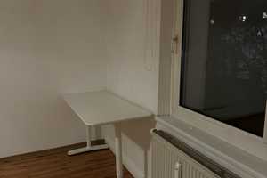 Schönes, möbliertes Zimmer in 2er WG mit Einbauküche in Karlsruhe – Belfortstraße 13, 76133 Karlsruhe – Vorschaubild 2