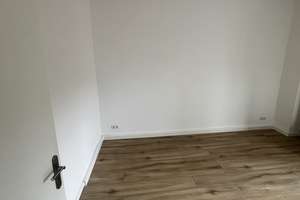 Renovierte und helle 2-Zimmer Wohnung mit Balkon – Brandtsplatz 3, 50825 Neuehrenfeld, Köln – Vorschaubild 6