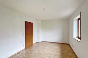 von Behm Immobilien -  Charmante Maisonette im Stil einer Doppelhaushälfte – Ingolstadt Süd – Ingolstadt – Vorschaubild 11