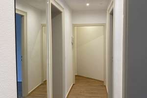Sehr schöne ruhige Wohnung 3 ZKB in Wiesbaden – 65185 Südost, Wiesbaden – Vorschaubild 6