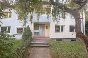 Vielseitiges Mehrfamilienhaus in Top-Lage von Stuttgart-Büsnau! Sofort bezugsfrei & provisionsfrei! – Die vollständige Adresse der Immobilie erhältst du vom Anbieter., 70569 Büsnau, Stuttgart – Vorschaubild 1
