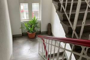Große Dachgeschosswohnung in gepflegtem Altbau in der südlichen Vorstadt von Koblenz!
Vermietet! – Die vollständige Adresse der Immobilie erhältst du vom Anbieter., 56068 Mitte, Koblenz – Vorschaubild 2