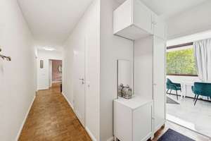 Wohnkomfort auf höchstem Niveau: Modernisierte 3-Zimmer-Wohnung mit 2 Balkonen, Aufzug & Tiefgarage – Die vollständige Adresse der Immobilie erhältst du vom Anbieter., 50858 Weiden, Köln – Vorschaubild 6