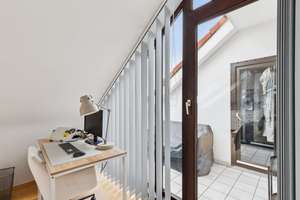 Wohnen mit Licht, Komfort und Weitblick – moderne DG-Wohnung in Karlsruhe – Die vollständige Adresse der Immobilie erhältst du vom Anbieter., 76185 Mühlburg, Karlsruhe – Vorschaubild 5