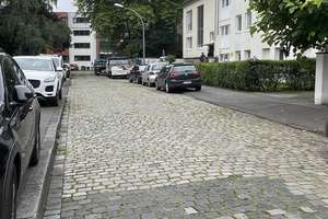 Toplage Lindenthal: Charmantes DG-Appartement mit Balkon – Die vollständige Adresse der Immobilie erhältst du vom Anbieter., 50931 Lindenthal (Ortsteil), Köln – Vorschaubild 12