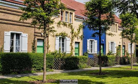 Siebenfamilienwohnhaus mit Einfamilienhaus - provisionsfrei