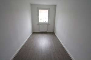TOLLE 4 Zimmer mit Balkon in GRÜNER Lage! – Keplerstraße 67, 9117 Siegmar, Chemnitz – Vorschaubild 9