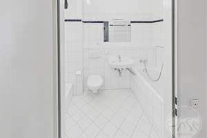 3 Zi-Wohnung am Volkspark Friedrichshain – 10249 Friedrichshain, Berlin – Vorschaubild 20