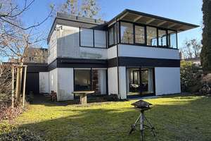 Raum für Ideen, Platz für Ihre Familie – Architektenhaus in gute Lage von München-Bogenhausen