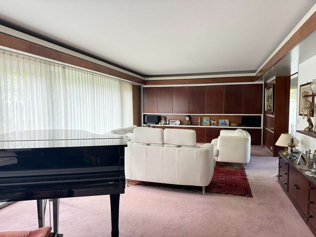 Immobilie in Neckartenzlingen - Familienidylle in Neckartenzlingen – Einfamilienhaus mit großem Grundstück und Pool - Bild 1