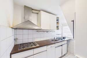 Ruhige Lage. Sofort frei! Niedriges Hausgeld. 3 Zimmer, Gemeinschaftsgarten, Kellerabteil – Die vollständige Adresse der Immobilie erhältst du vom Anbieter., 70188 Ostheim, Stuttgart – Vorschaubild 6