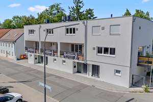 KFW40 Niedrigenergie mit Förderungen! Sofort bezugsfertiges Reihenhaus mit Stadtgarten am Fluss – Die vollständige Adresse der Immobilie erhältst du vom Anbieter., 95448 Hammerstatt/St. Georgen, Bayreuth – Vorschaubild 4