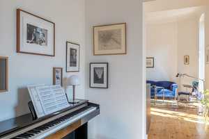 Sonnige 2-Zimmer-Altbauwohnung mit Terrasse im idyllischen Mitte-Kiez – Berlin – Vorschaubild 4