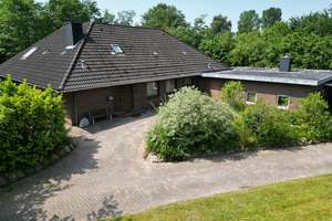 Vielseitiger Winkelbungalow mit Ausbaureserve auf parkähnlichem Grundstück vor den Toren Husums – Die vollständige Adresse der Immobilie erhältst du vom Anbieter., 25866 Mildstedt – Vorschaubild 5
