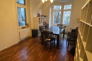 Typische Stuttgarter Altbauwohnung in S-Mitte zu vermieten