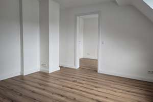 **Ideal für Singles, Paare oder kleine Familien - Moderne und bezugsfertige 3-Raum** – Schonnebeckhöfe 15, 45309 Schonnebeck, Essen – Vorschaubild 2