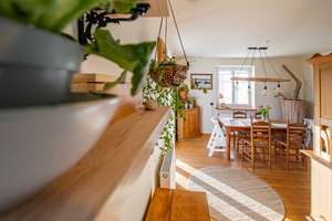 Stilvoll wohnen in Oberkammlach – Kleine Villa mit Geschichte und Flair - Großer Garten, 4 Garagen – Die vollständige Adresse der Immobilie erhältst du vom Anbieter., 87754 Kammlach – Vorschaubild 12