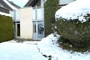 Originelle Architektur: Attraktives Zweifamilienhaus auf Eigentumsgrundstück in GÖ-Nikolausberg ! – Göttingen (Kreis) – Vorschaubild 11